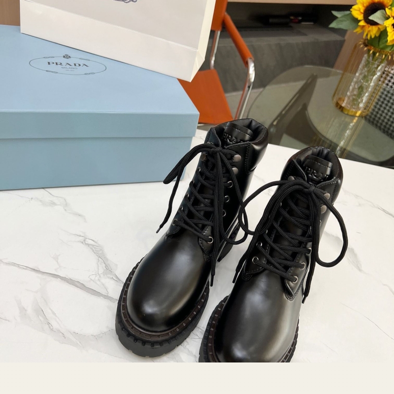 Pra*a boots